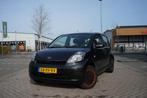 Daihatsu Sirion 1.3 2005 Zwart, Auto's, Daihatsu, Voorwielaandrijving, 40 €/maand, 4 cilinders, Zwart