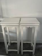 2 houten plantentafeltjes bijzettafeltjes wit 80cm hoog, Ophalen, Gebruikt
