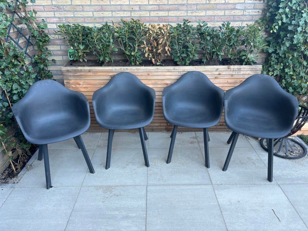 4 kuipstoelen, Ophalen of Verzenden, Zo goed als nieuw, Kunststof