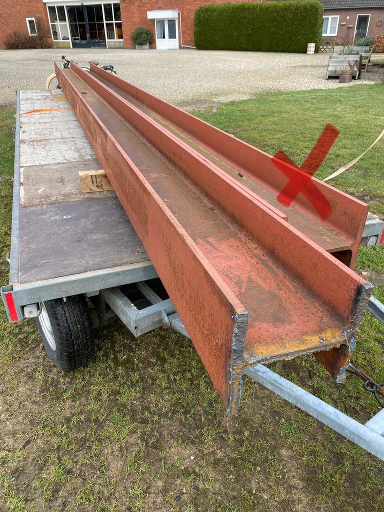 Stalen HEB 320 balk, 850 cm, Doe-het-zelf en Verbouw, Metalen, Ophalen, Gebruikt, IJzer