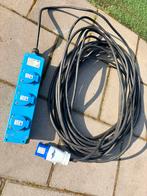CEE stekkerdoos met 20 meter kabel + verloop stekker, Ophalen, Zo goed als nieuw