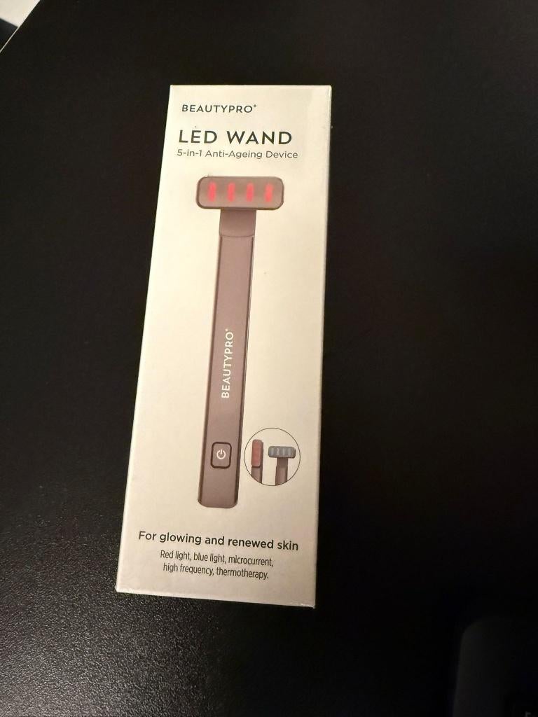 Beautypro led wand 5 in 1 anti aging device, Gehele gezicht, Zwart, Nieuw, Ophalen of Verzenden