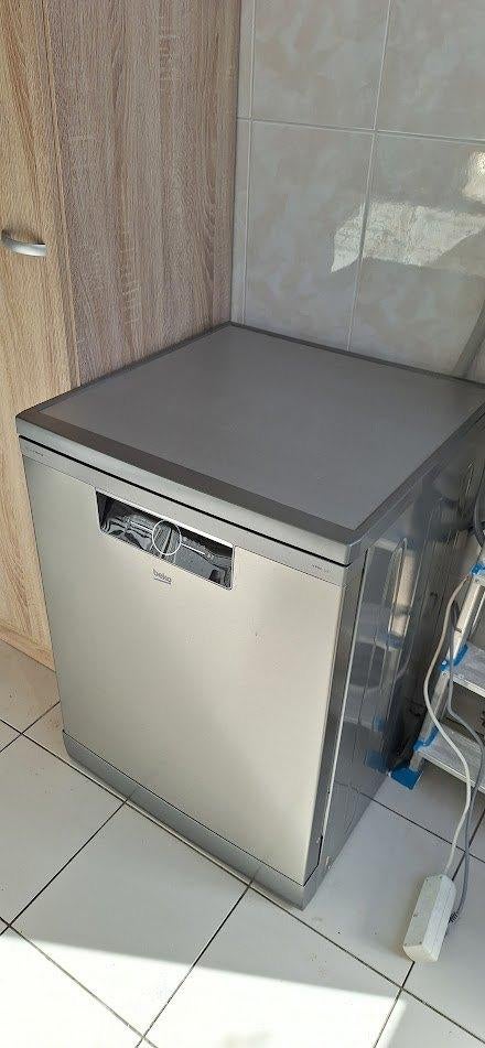 Vrijstaande vaatwasser Beko (zgan), Ophalen, Minder dan 10 liter, Zo goed als nieuw, 85 tot 90 cm