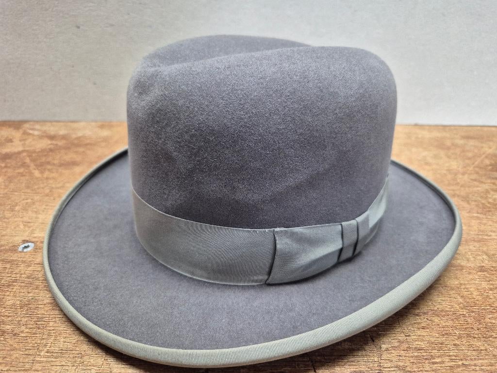 Royal vintage vilten Mafia hoed, maat 55 small, Hoed, Ophalen of Verzenden, Royal, 57 cm (M, 7⅛ inch) of minder