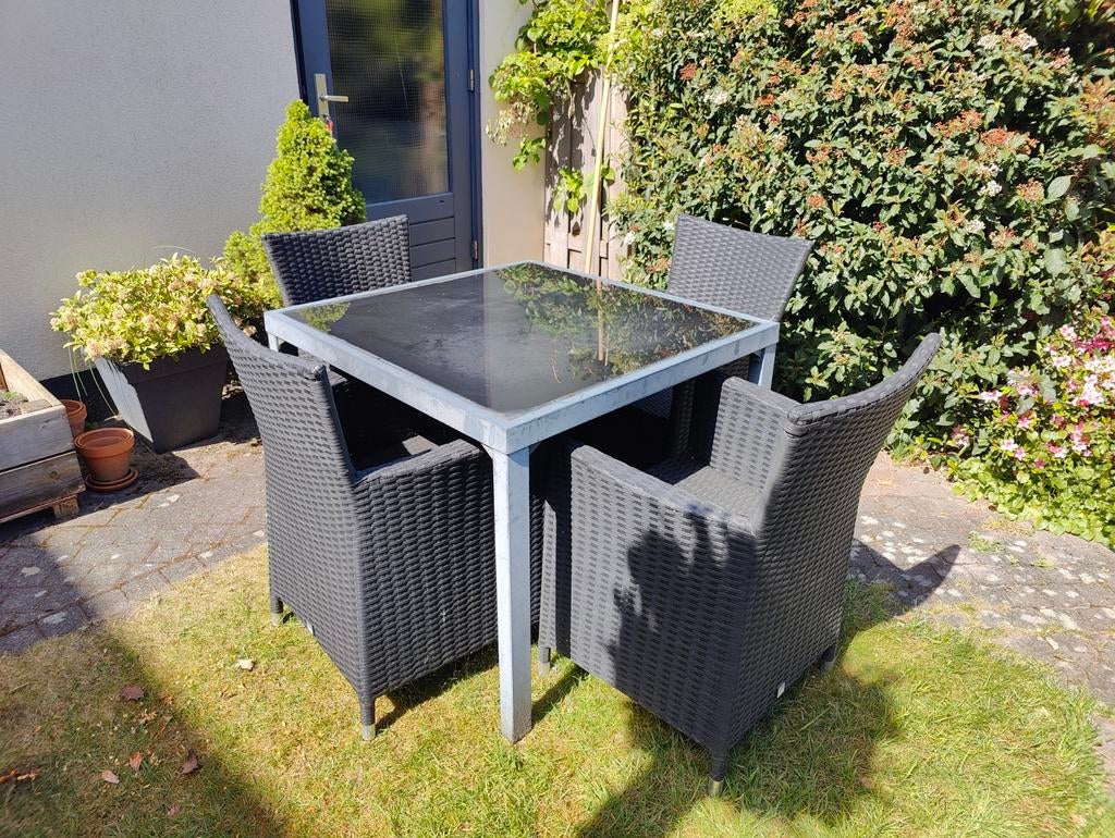 Tuintafel met 4 stoelen, Ophalen, Gebruikt