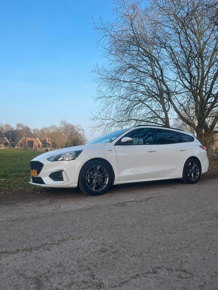 Focus 1.0 Eco Hybrid 125pk 2022 Wit nwe APK, veel opties!, Auto's, Ford, Particulier, Focus, ABS, Achteruitrijcamera, Adaptieve lichten
