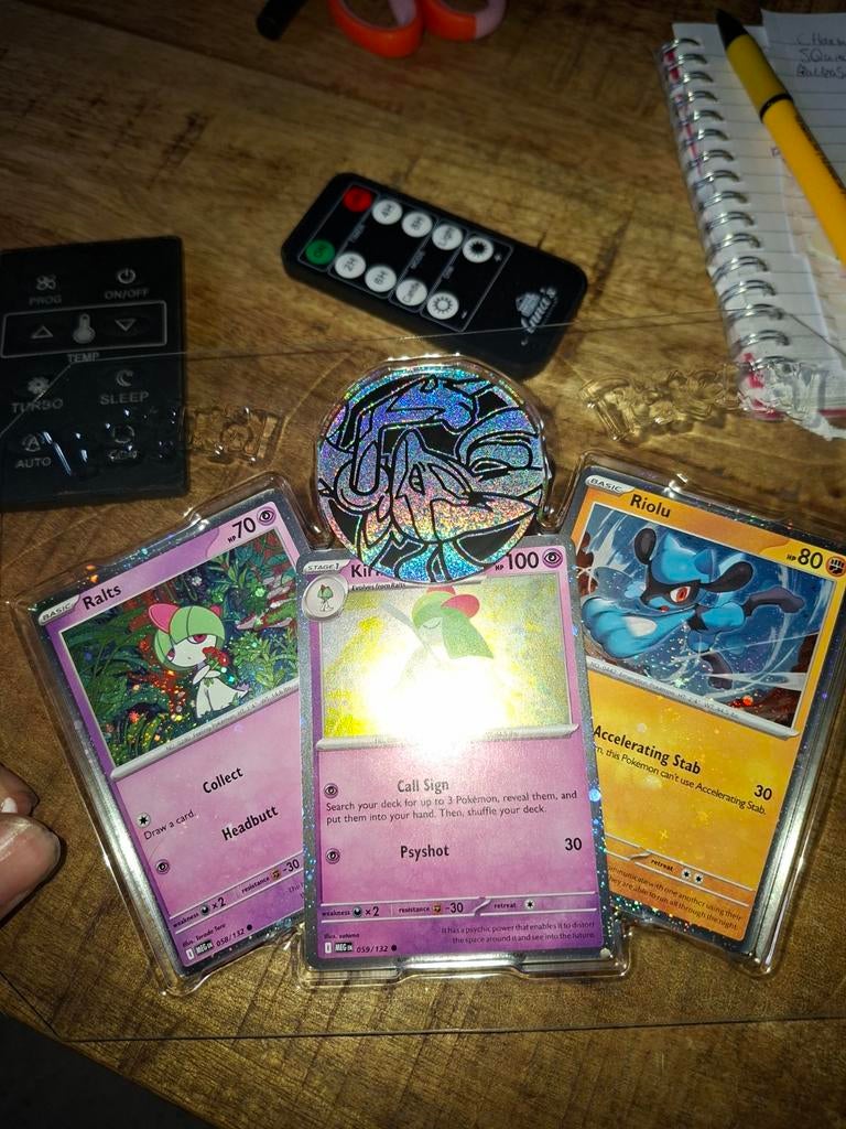 Pokemon Promo kaarten set met muntje (collectors chest), Ophalen of Verzenden