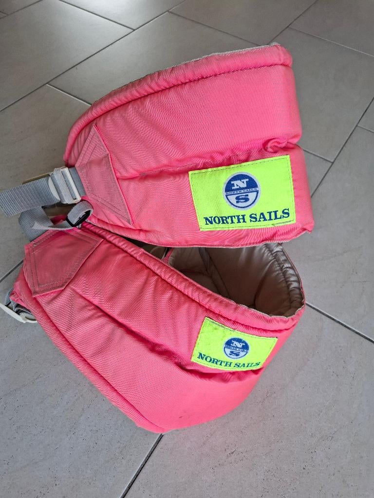 Zittrapeze North Sails Medium/Large, Watersport en Boten, Windsurfen, Ophalen, Zo goed als nieuw, Overige typen, Minder dan 5 m²