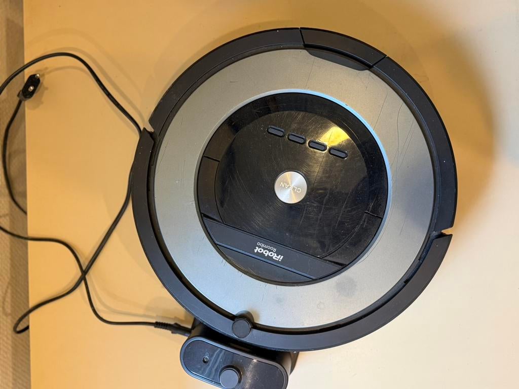 Robot stofzuiger, Witgoed en Apparatuur, Ophalen of Verzenden, Gebruikt, Reservoir, Robotstofzuiger