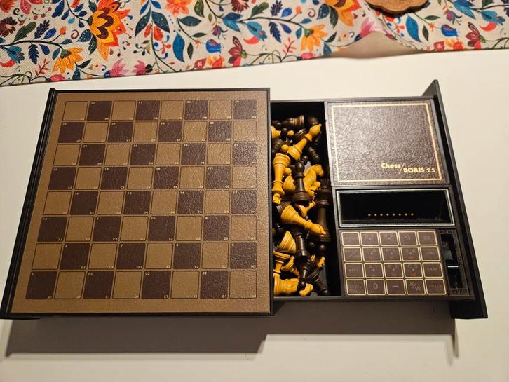 Chess Boris 2.5 schaakcomputer, Hobby en Vrije tijd, Denksport en Puzzels, Minder dan 500 stukjes, Ophalen of Verzenden