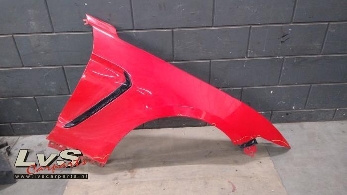 Scherm rechts-voor van een Ford Usa Mustang (PQ), Auto-onderdelen, Carrosserie en Plaatwerk, Amerikaanse onderdelen, Gebruikt