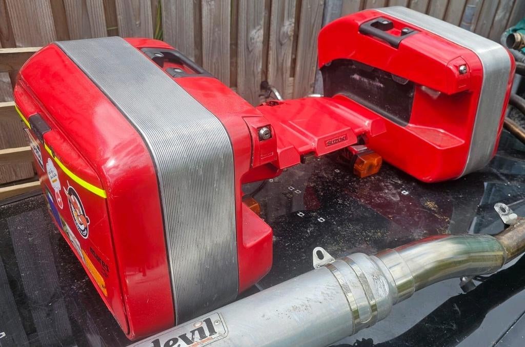 Kofferset Suzuki GSX1100F + 3e remlicht en knipperlichten, Motoren, Ophalen, Gebruikt
