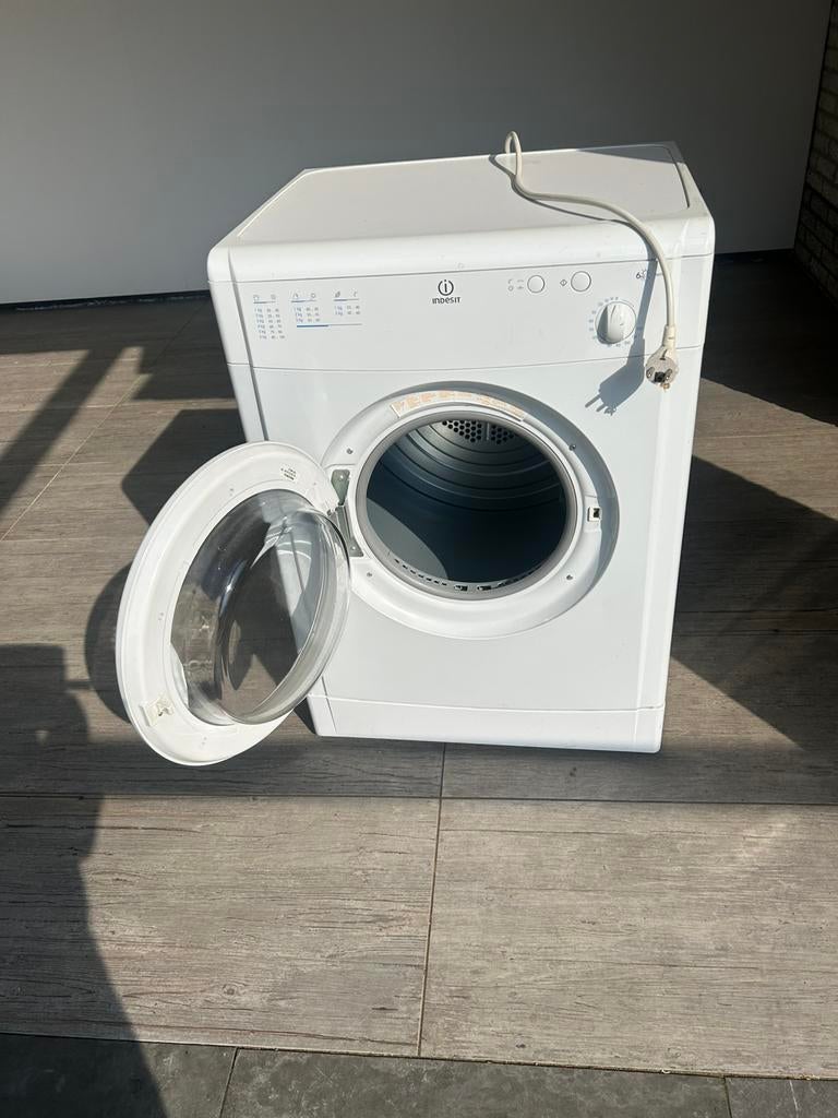 Wit droogtrommel indesit, Witgoed en Apparatuur, Wasdrogers, 6 tot 8 kg, Gebruikt, Minder dan 85 cm, Luchtafvoer