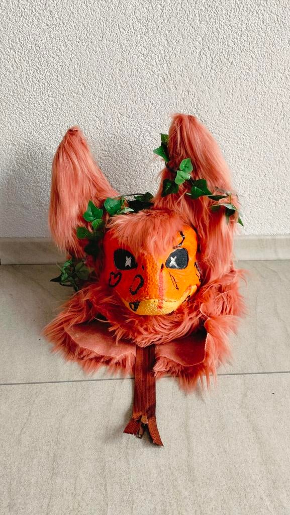 Dino masker / fursuit, Ophalen