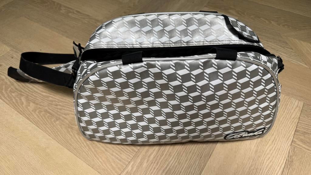 Brabo hockeytas, Ophalen, Gebruikt, Tas