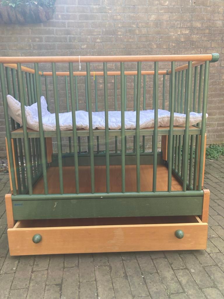 Opklapbare houten box groen-geel, Kinderen en Baby's, Boxen, Ophalen, Gebruikt, Vierkant, In hoogte verstelbaar