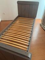 (BENADER VIA BERICHTEN) Houten eenpersoonsbed 90 x200cm, Huis en Inrichting, Slaapkamer | Bedden, Ophalen, Gebruikt, 90 cm, Eenpersoons