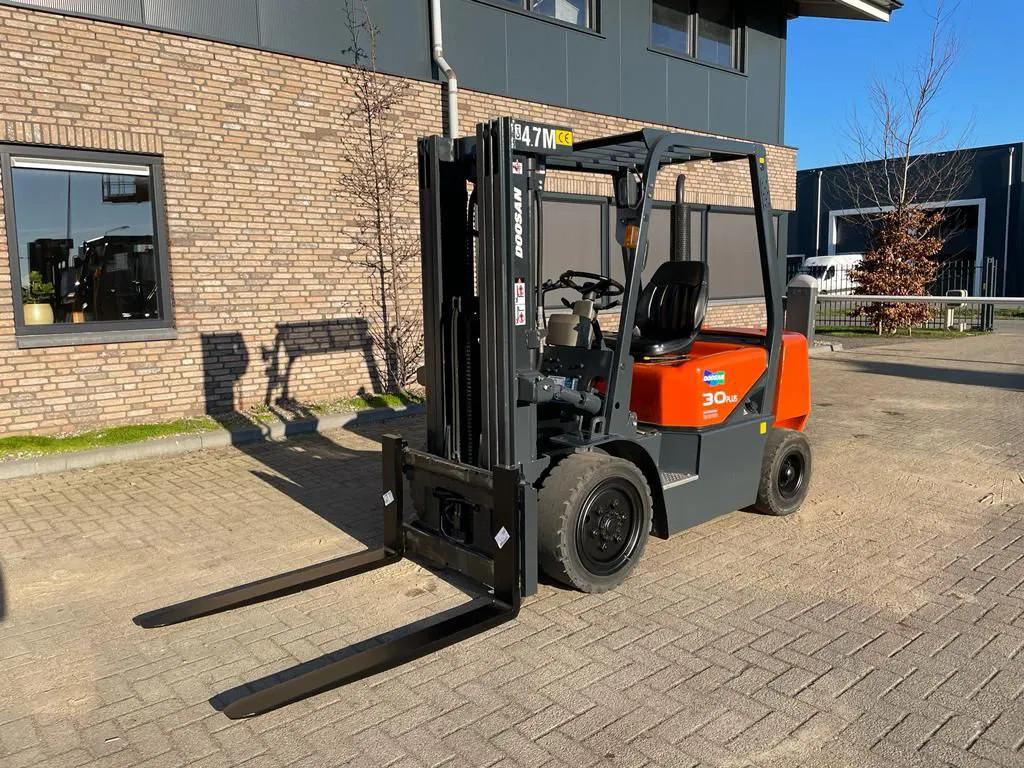 Doosan D30G Yanmar 3 ton Triplex Freelift Sideshift Diesel H, 3000 tot 4000 kg, Doosan, Diesel, Heftruck