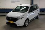 Dacia Lodgy 1.2 TCe Ambiance 7p / BTW, Auto's, Voorwielaandrijving, Gebruikt, Euro 6, 4 cilinders