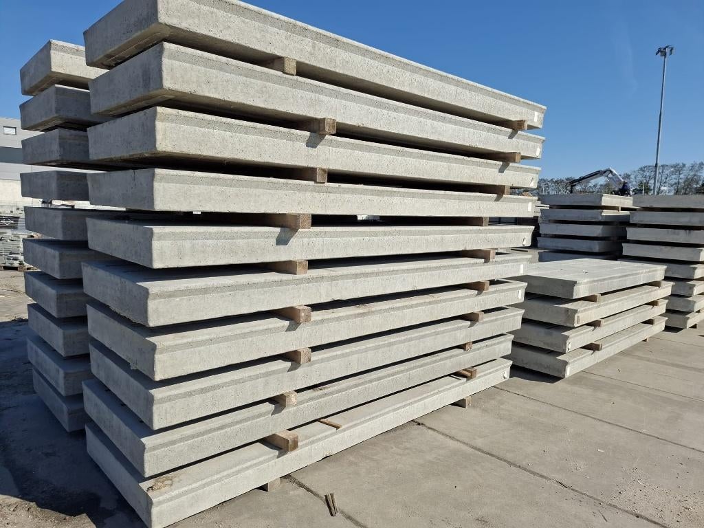 Restpartij 39x betonroosters 350x110x19 €20/m2, Dieren en Toebehoren, Weidegang, 4 paarden of pony's of meer