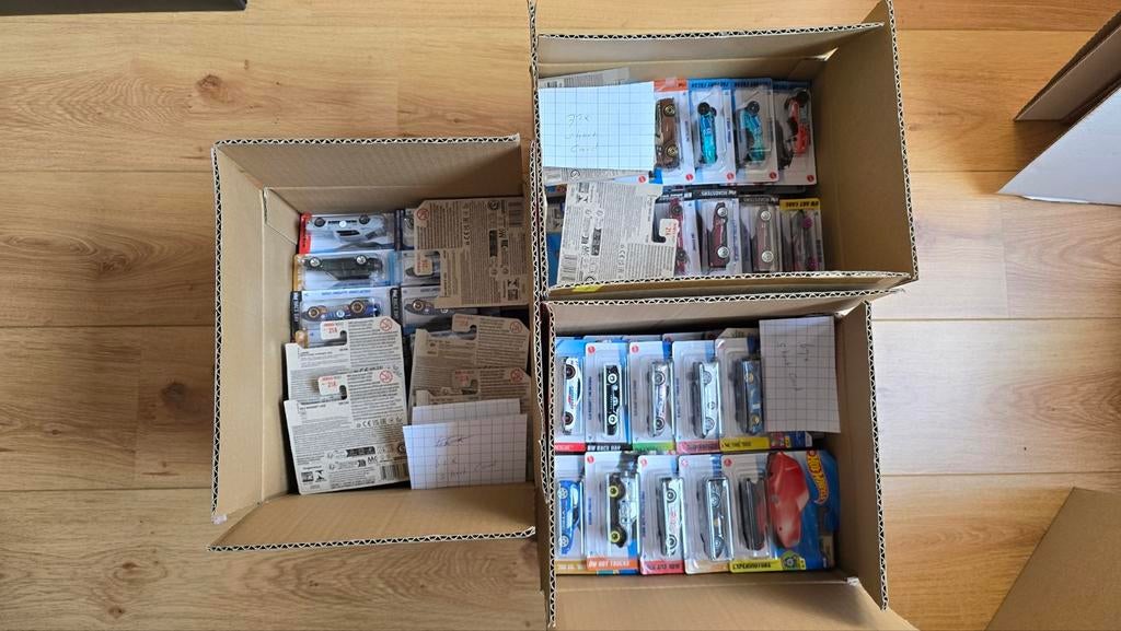 Hot Wheels Partij Verzameling 200 Auto's op Short Card, Hobby en Vrije tijd, Modelauto's | Overige schalen, Ophalen of Verzenden