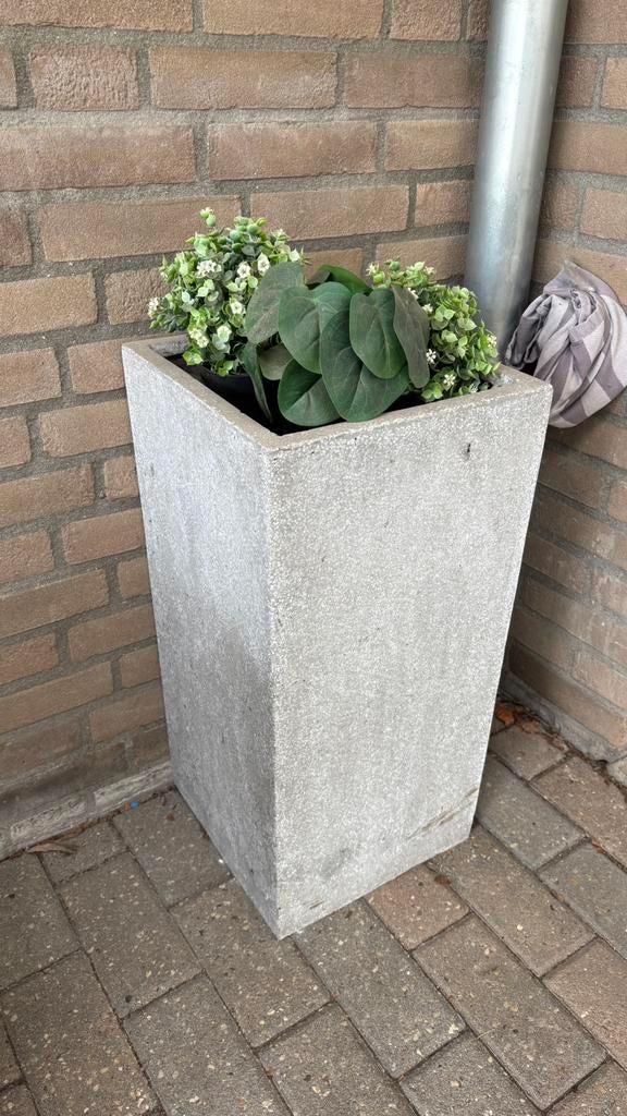 GRATIS plantenbak inclusief nep plantjes, Tuin en Terras, Bloembakken en Plantenbakken, Ophalen, Gebruikt, 30 tot 60 cm