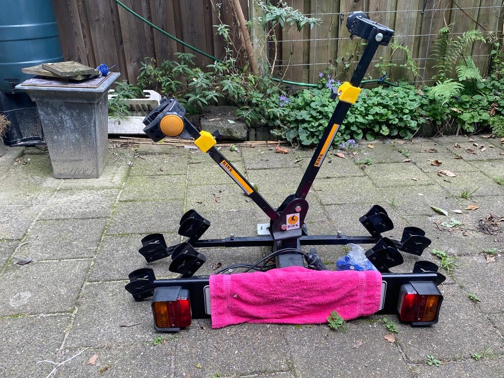 Hawk fietsendrager, Ophalen