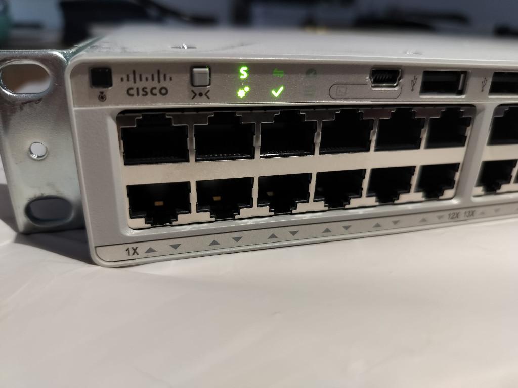 Cisco Catalyst C9200L-48T-4G, Ophalen of Verzenden, Refurbished