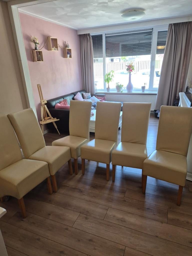 GRATIS: 6 eetkamerstoelen van kunstleer, Kunststof, Gebruikt, Overige kleuren, Ophalen of Verzenden
