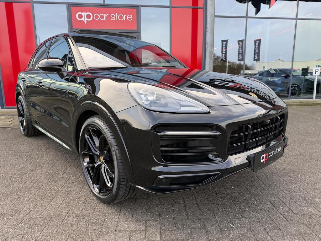 Porsche Cayenne 3.0 E-Hybrid Platinum Edition | Bose | Memor, Automaat, Cayenne, Zwart, 2995 cc