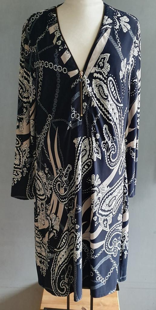 K-DESIGN Jurk, Kleding | Dames, Jurken, Zo goed als nieuw, Maat 38/40 (M), Blauw, Knielengte, Ophalen of Verzenden