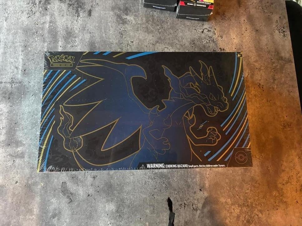 Pokémon Mega Charizard X Ultra Premium Collection, Ophalen of Verzenden, Nieuw, Overige typen, Foil