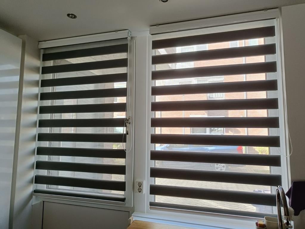 Twee duo rolgordijnen grijs 95x180cm, Huis en Inrichting, Stoffering | Gordijnen en Lamellen, Ophalen, Grijs, 50 tot 100 cm, 150 tot 200 cm