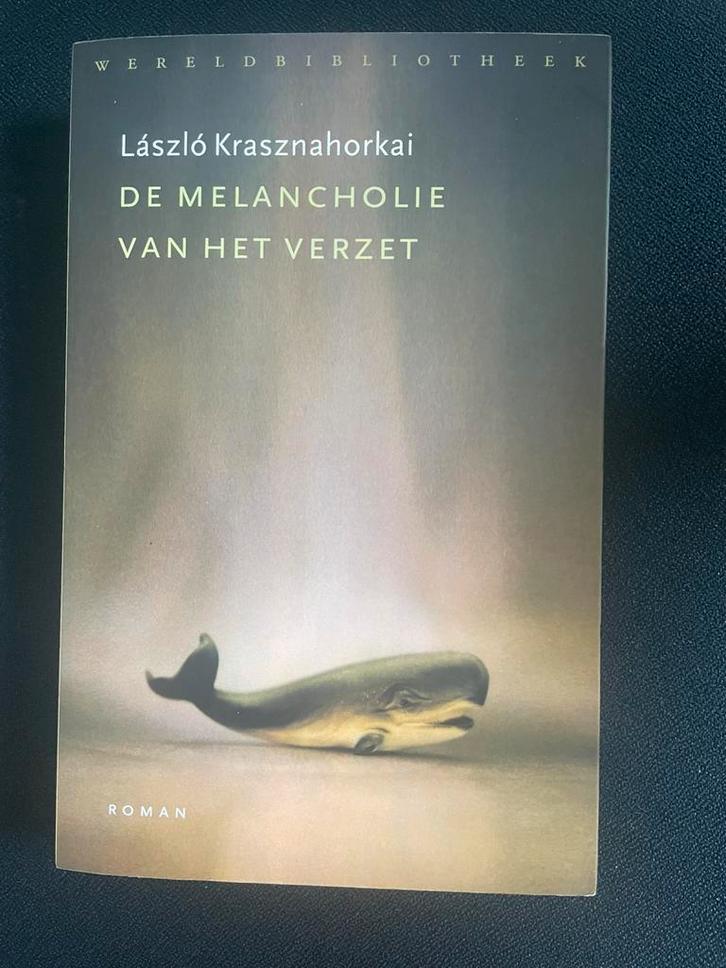Nieuw Laszlo Krasznahorkai - De melancholie van het verzet, Boeken, Literatuur, Nieuw, Ophalen of Verzenden