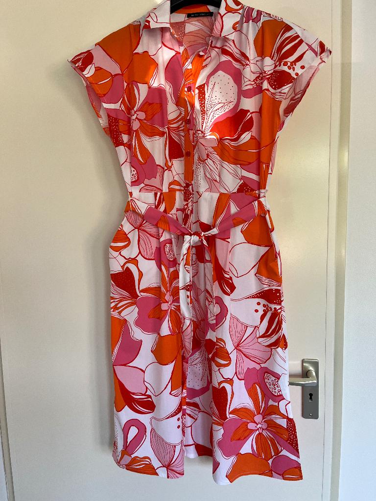 Betty Barclay jurk mt 42 oranje/rood/rose/wit ZGAN, Maat 42/44 (L), Betty Barclay, Oranje, Ophalen of Verzenden