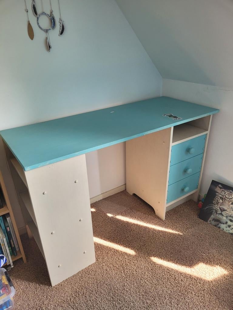Leuk kinderbureau met lades en opbergvakken, Kinderen en Baby's, Kinderkamer | Tafels en Stoelen, Ophalen, Gebruikt, Tafel(s)