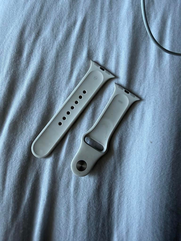 Apple Watch SE (1e gen) - Goede staat - Incl. bandje & oplad, Gebruikt, IOS, Ophalen of Verzenden, Waterdicht