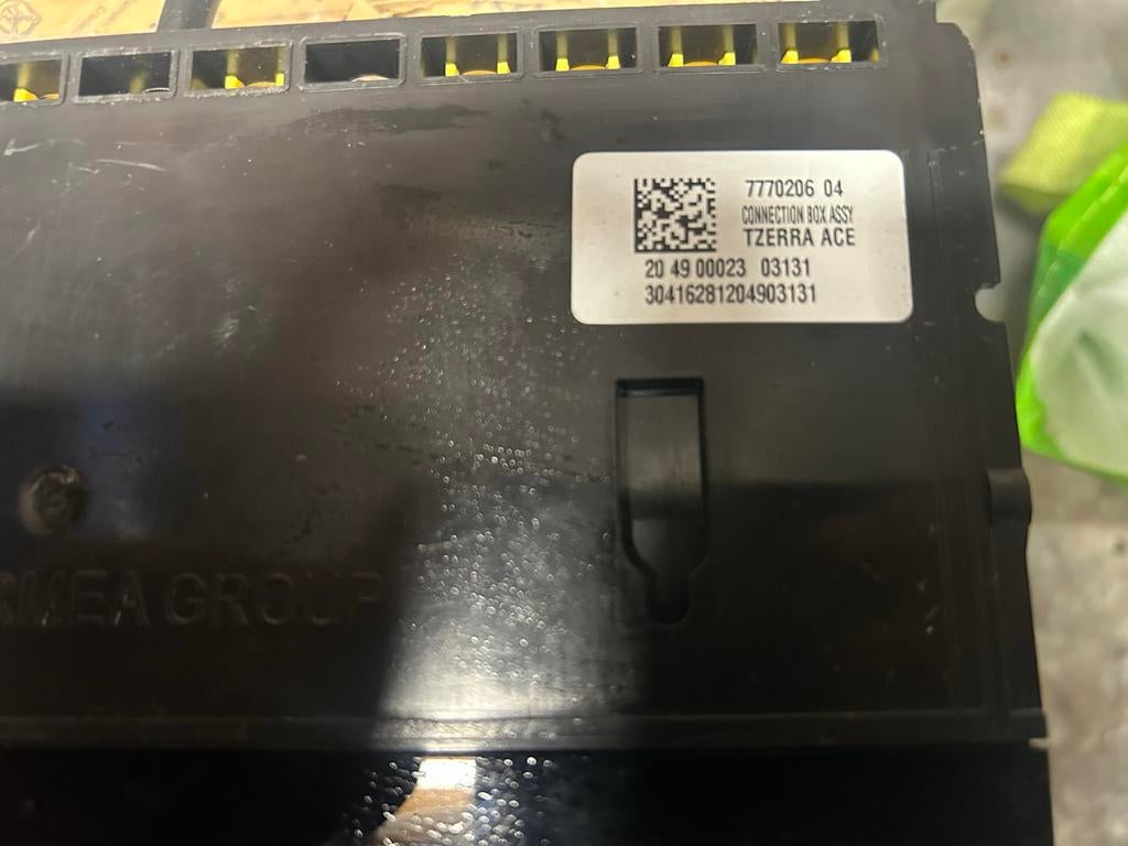 Vaillant Connection Box Assy Tzerra Ace 777020604 printplaat, Geiser, Ophalen of Verzenden, Minder dan 20 liter, Minder dan 3 jaar oud