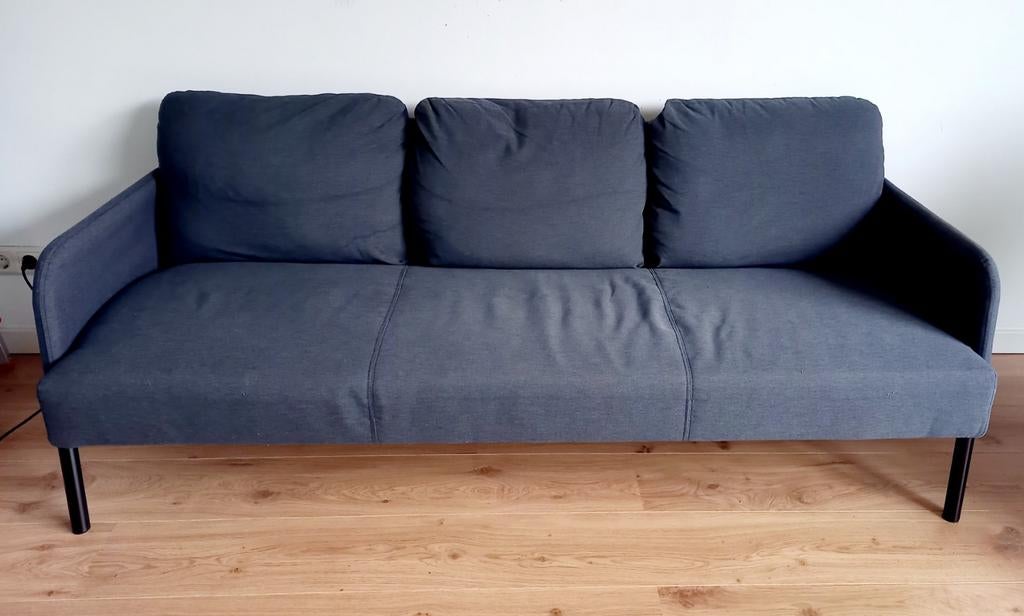 Gratis ophalen: bankje Glostad van Ikea, 3-zits donkergrijs, Ophalen, 150 tot 200 cm, Driepersoons, 75 tot 100 cm