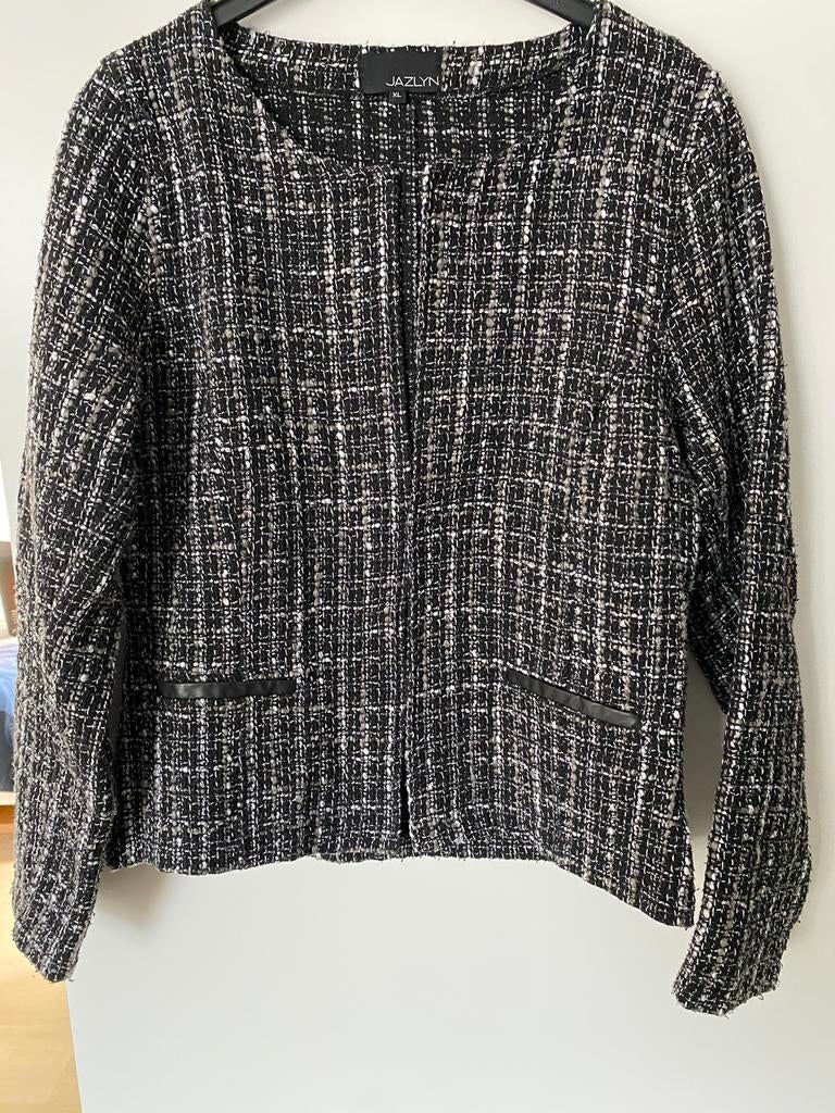 Kort jasje, zwart. Maat XL. Valt klein., Ophalen of Verzenden, Zo goed als nieuw, Maat 46/48 (XL) of groter, Zwart