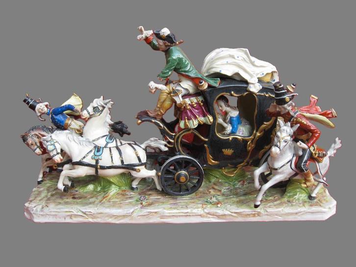 Magnifieke Volkstedt-Rudolstadt carrosse koets., Huis en Inrichting, Keuken | Servies, Zo goed als nieuw, Overige typen, Overige stijlen