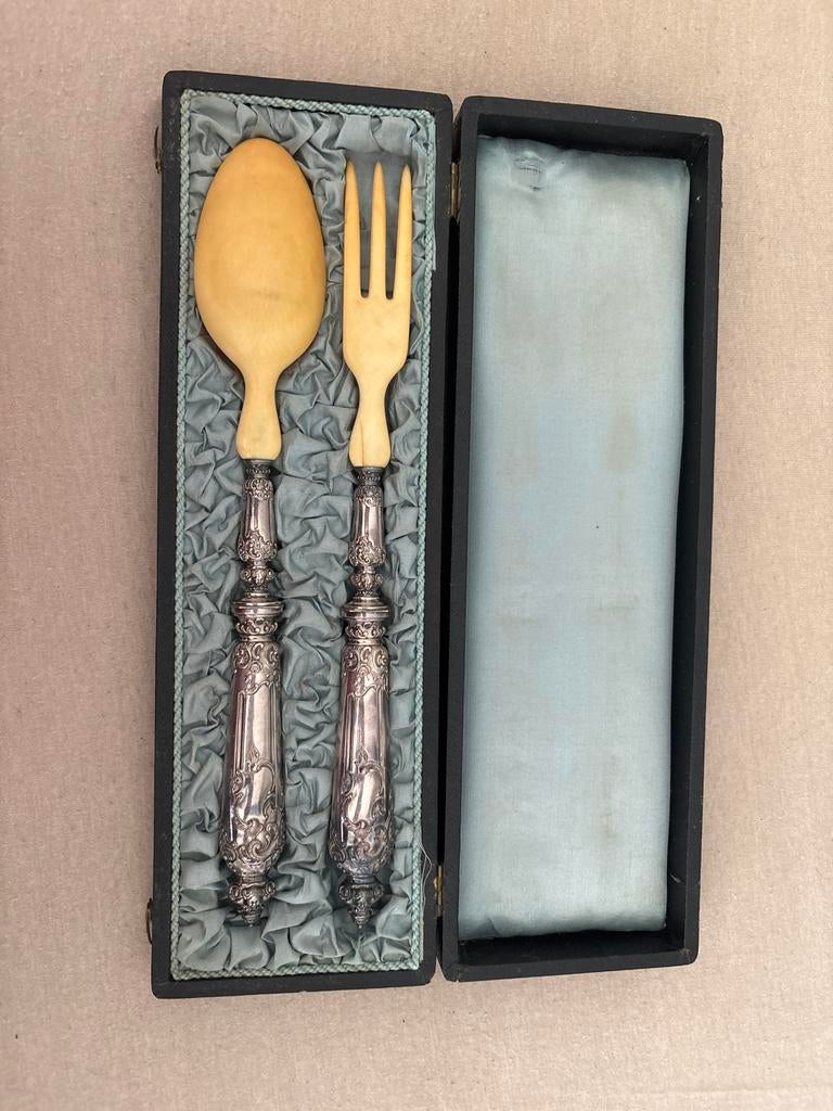 Zilveren salade set in doos, Antiek en Kunst, Antiek | Bestek, Ophalen of Verzenden