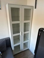 Witte IKEA vitrine Kast (Buffetkast)(Boekenkast), Huis en Inrichting, Kasten | Vitrinekasten, Ophalen, Met deur(en), 50 tot 100 cm