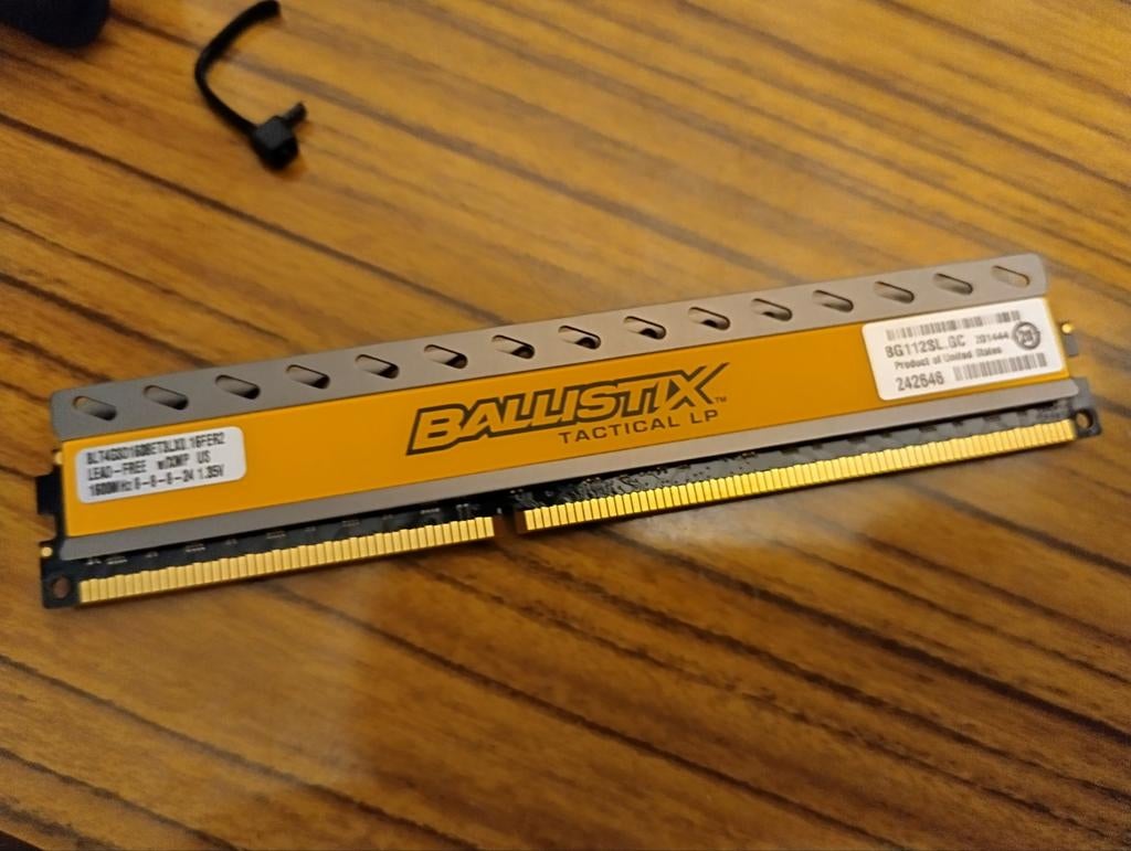 Ballistix Tactical LP 4GB DDR3 RAM 1600MHz, Computers en Software, RAM geheugen, DDR3, Ophalen of Verzenden, Zo goed als nieuw