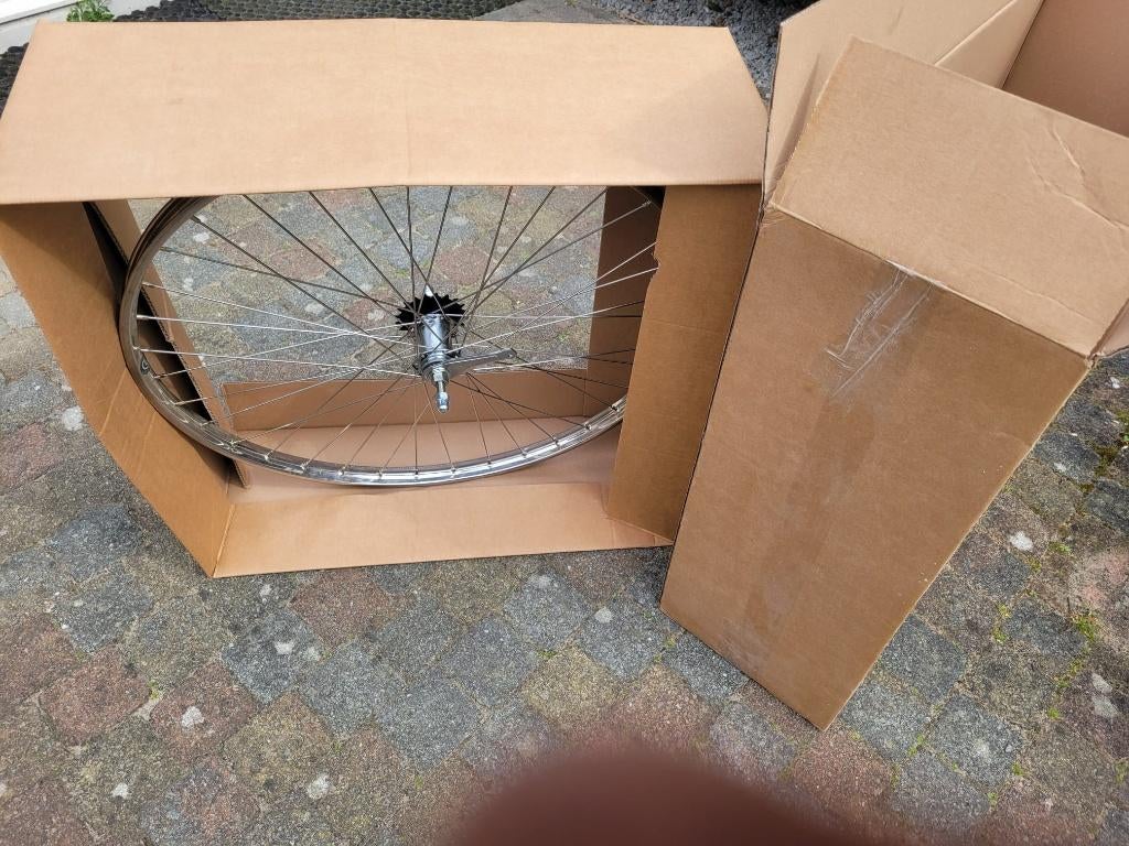 Nieuwe velg 28 inch achterwiel met terugtraprem, Fietsen en Brommers, Fietsonderdelen, Shimano, Stadsfiets, Ophalen, Wiel