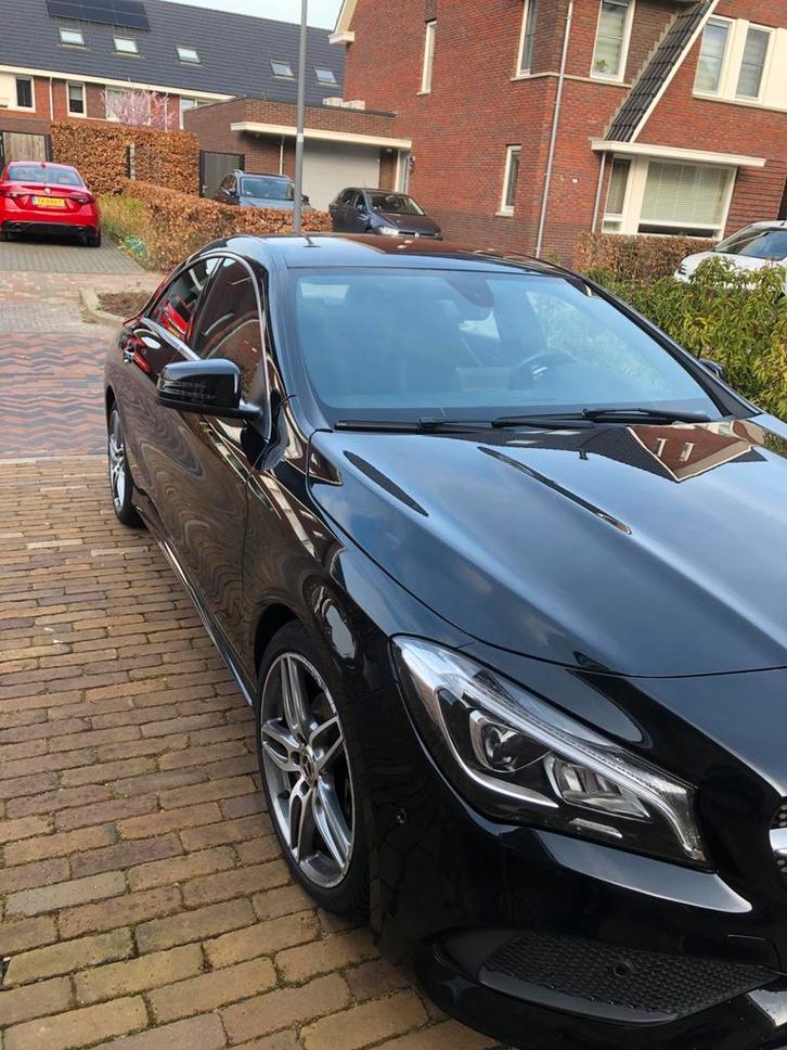Mercedes-Benz CLA 180 122pk 7G-DCT 2019 Zwart, Auto's, Mercedes-Benz, Particulier, CLA, Achteruitrijcamera, Airbags, Airconditioning