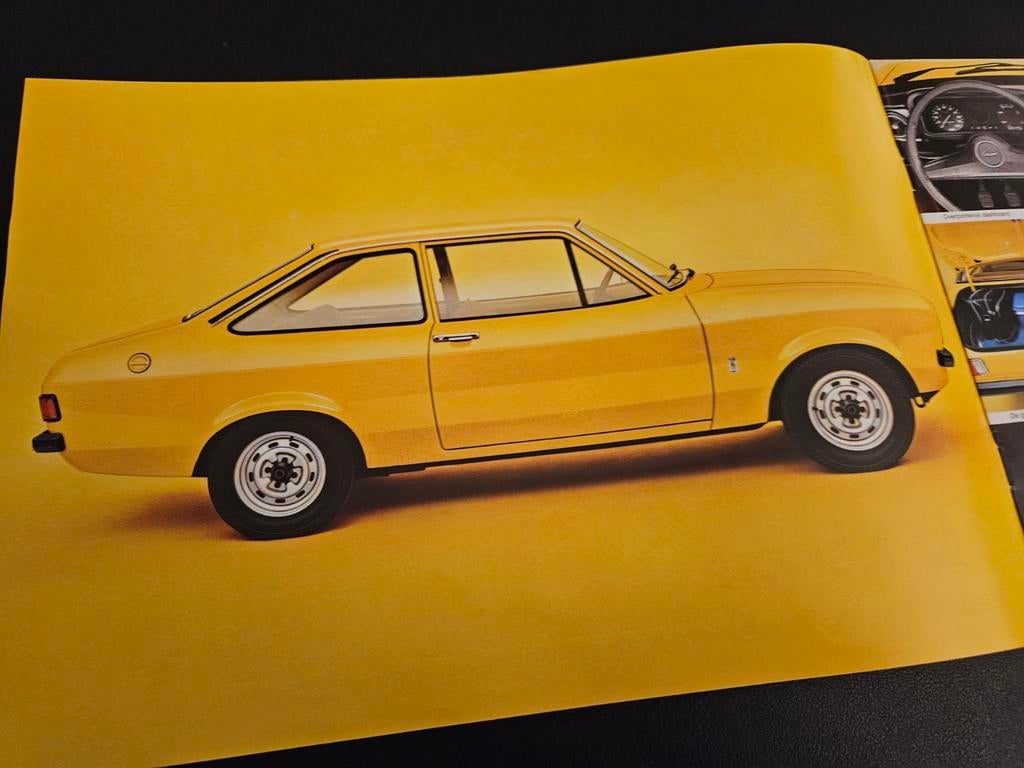 Brochure Ford Escort 1975, Ophalen of Verzenden, Zo goed als nieuw, Ford