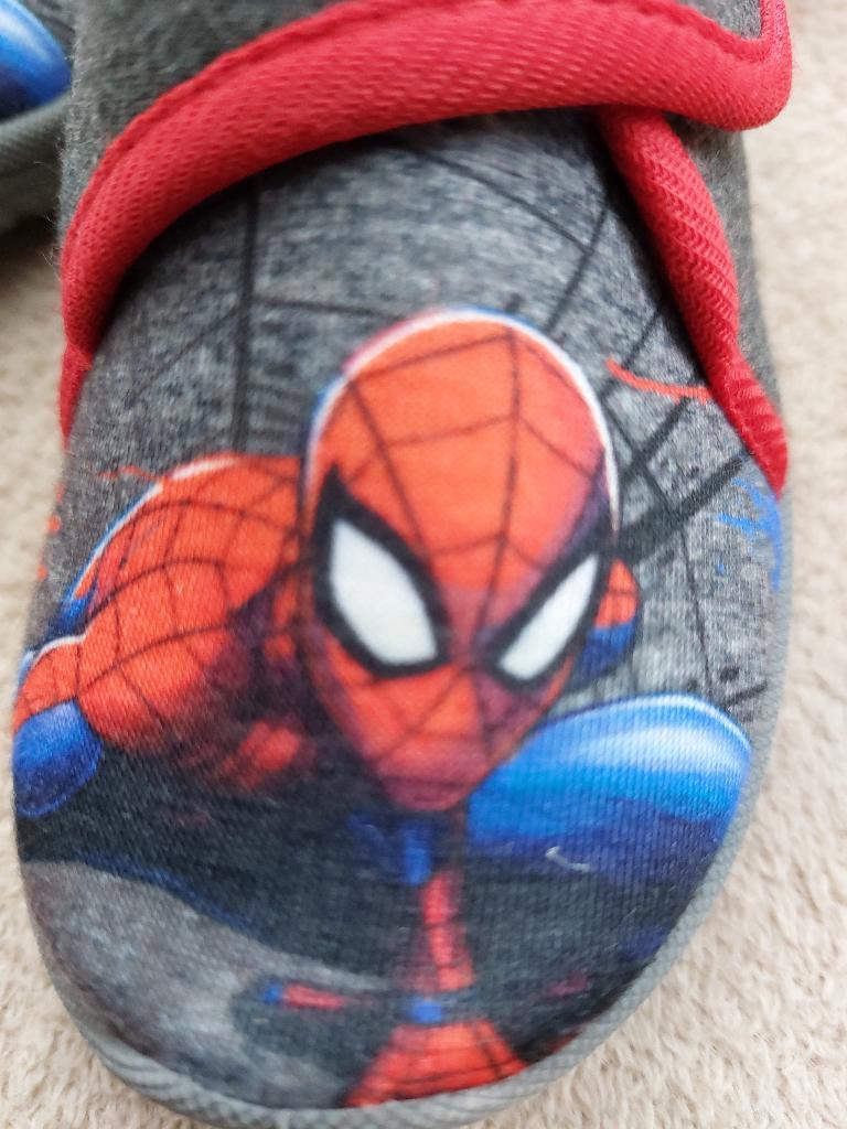Pantoffels Spiderman, Kinderen en Baby's, Kinderkleding | Schoenen en Sokken, Overige typen, Nieuw, Ophalen of Verzenden, Spiderman