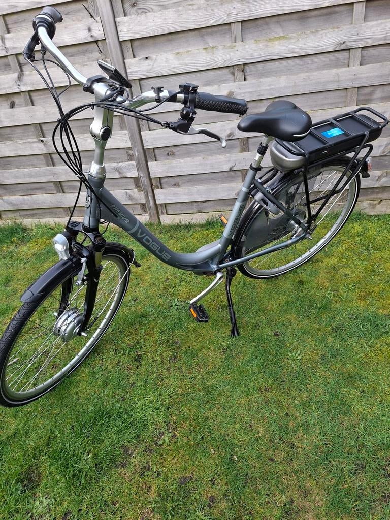 Vogue elektrische fiets - Topstaat, krachtige accu, Fietsen en Brommers, Elektrische fietsen, Zo goed als nieuw, 51 tot 55 cm