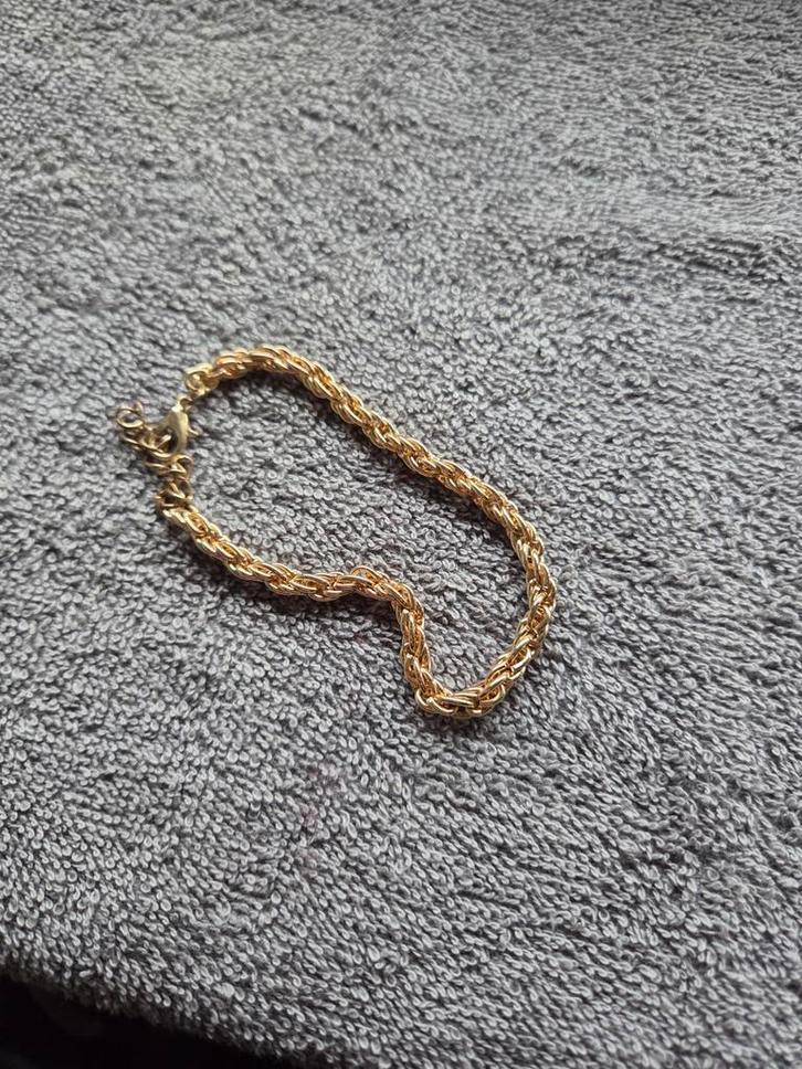 Gouden en zilveren armbanden met bedel, Sieraden, Tassen en Uiterlijk, Armbanden, Zo goed als nieuw, Overige materialen, Goud